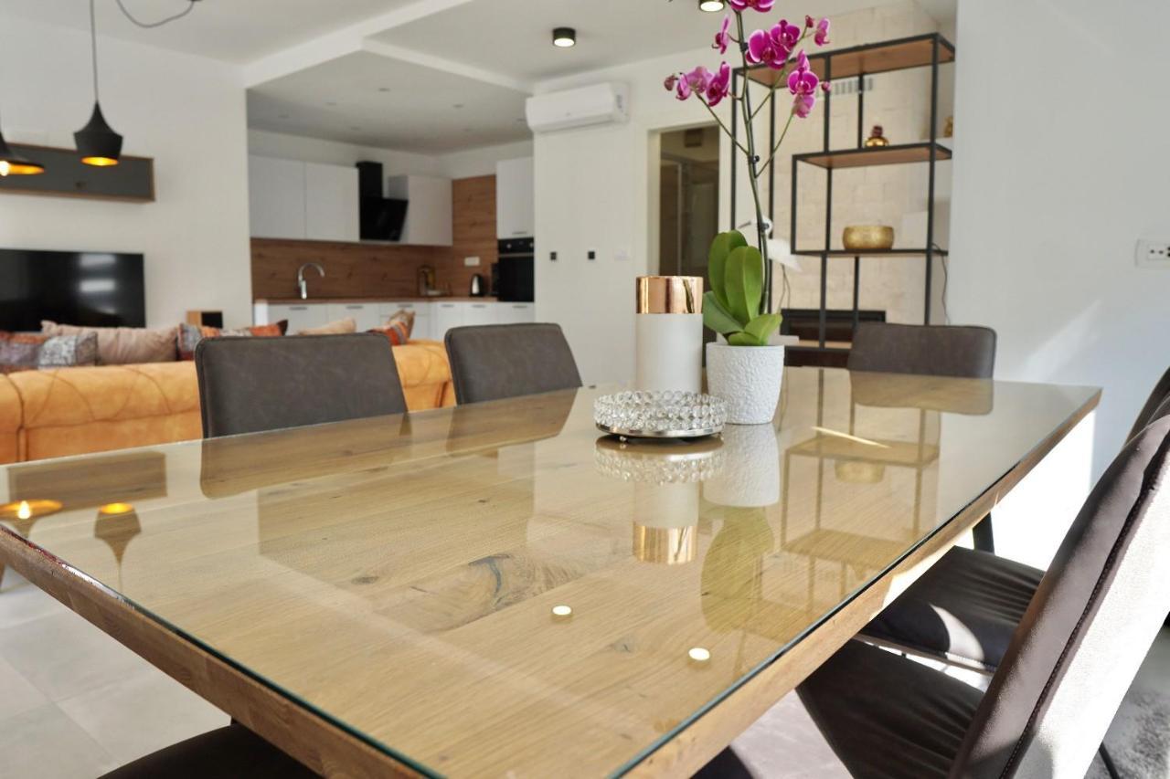 Villa Borna B20 Трогир Екстериор снимка